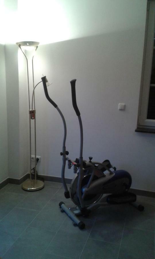 Berlin - Schoenefeld Gruene Wohnung ภายนอก รูปภาพ