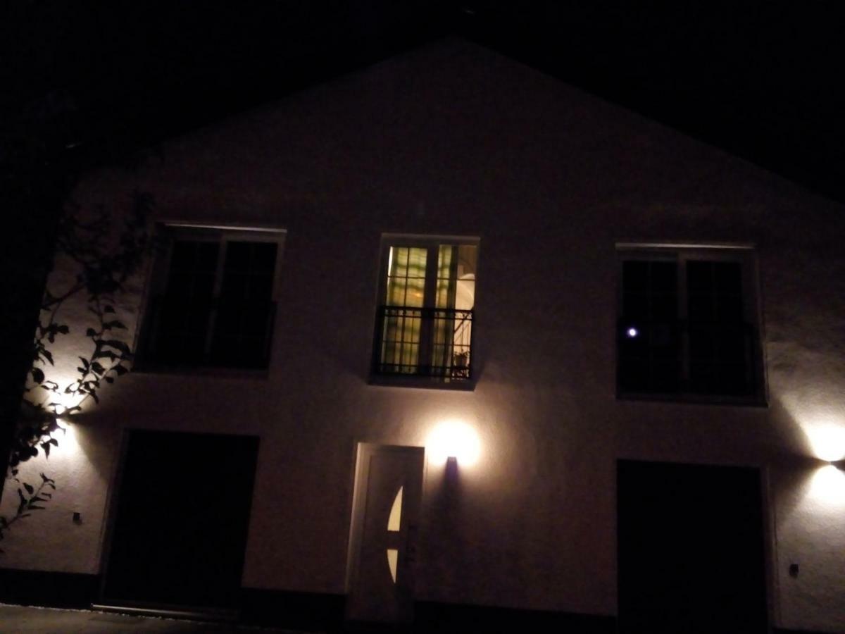 Berlin - Schoenefeld Gruene Wohnung ภายนอก รูปภาพ